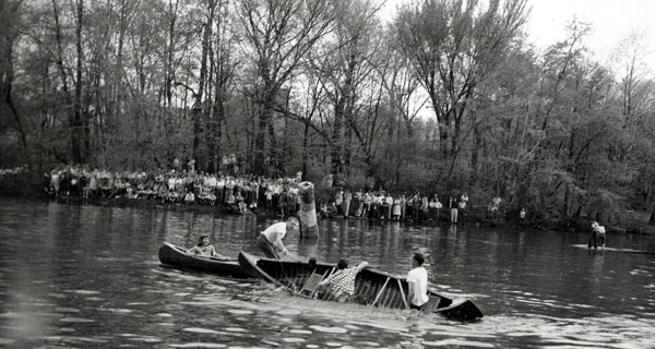 Canoe races, 1955