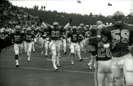1985 Homecoming game - team entering field
