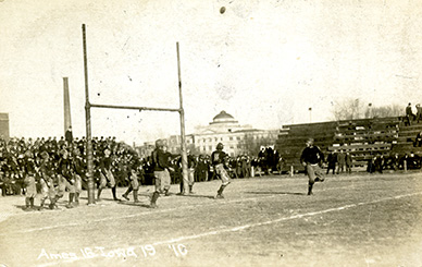 1910 football game